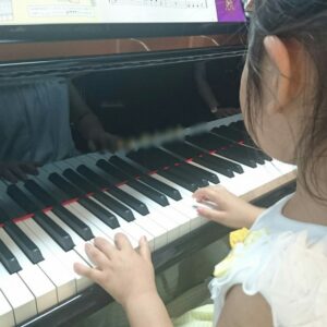 子供のピアノ